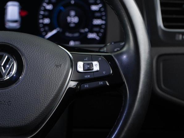 Volkswagen Golf VII Рестайлинг с пробегом 2019 года, цена 2 491 046 рублей, 103058 км, универсал, Автокод Объявления
