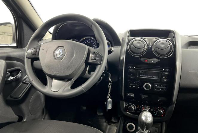 Renault Duster I Рестайлинг с пробегом 2016 года, цена 935 000 рублей, 273397 км, внедорожник, Автокод Объявления