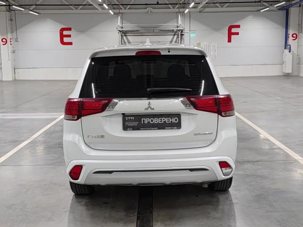 Mitsubishi Outlander III Рестайлинг 3 с пробегом 2022 года, цена 2 580 000 рублей, 69002 км, внедорожник, Автокод Объявления
