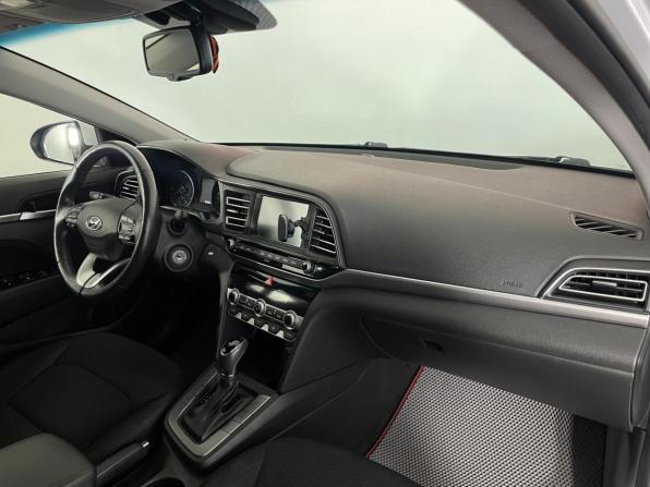 Hyundai Elantra VI (AD) Рестайлинг с пробегом 2019 года, цена 1 725 000 рублей, 102965 км, седан, Автокод Объявления