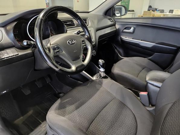 Kia Rio III Рестайлинг с пробегом 2016 года, цена 977 000 рублей, 147930 км, седан, Автокод Объявления