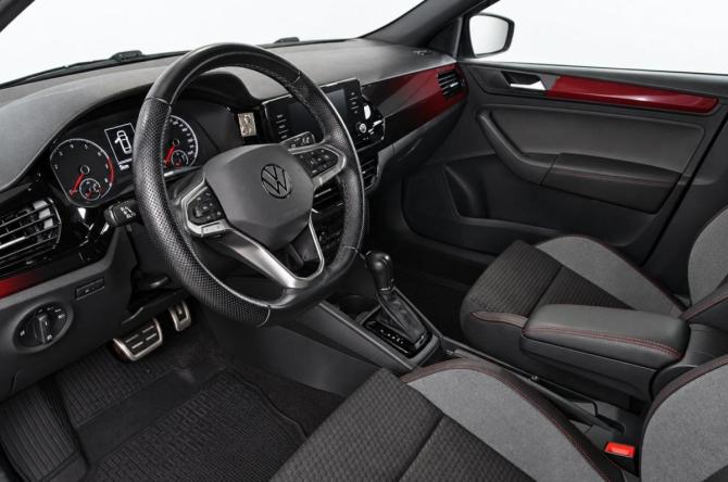 Volkswagen Polo VI с пробегом 2021 года, цена 1 829 000 рублей, 67700 км, лифтбек, Автокод Объявления