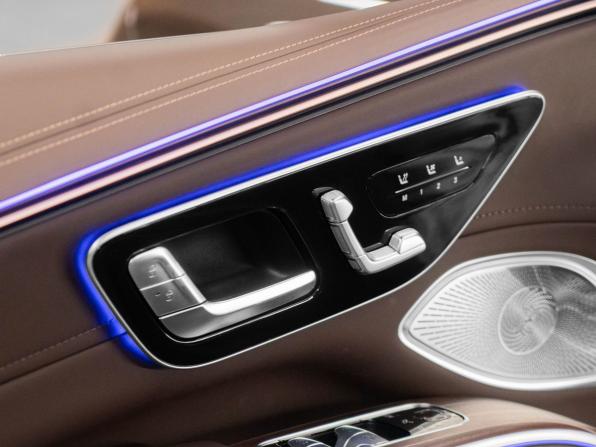 Mercedes-Benz Maybach EQS SUV с пробегом 2024 года, цена 21 500 000 рублей, 4201 км, внедорожник, Автокод Объявления