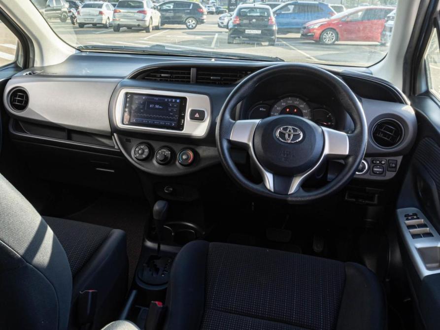 Toyota Vitz III (XP130) Рестайлинг Краснодар  - изображение 6
