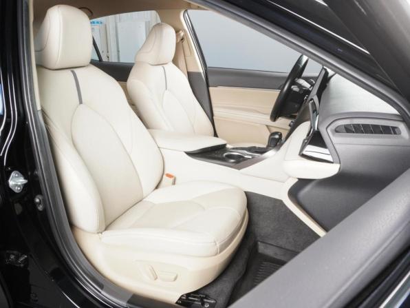 Toyota Camry VIII (XV70) Рестайлинг с пробегом 2021 года, цена 3 685 000 рублей, 50794 км, седан, Автокод Объявления
