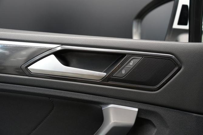 Volkswagen Tiguan II с пробегом 2018 года, цена 2 680 000 рублей, 95000 км, внедорожник, Автокод Объявления