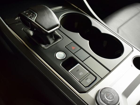 Volkswagen Touareg III с пробегом 2019 года, цена 3 899 999 рублей, 238444 км, внедорожник, Автокод Объявления