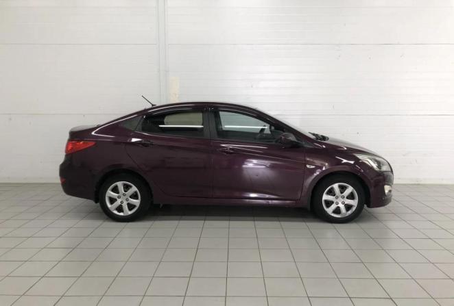Hyundai Solaris I с пробегом 2014 года, цена 950 000 рублей, 69500 км, седан, Автокод Объявления