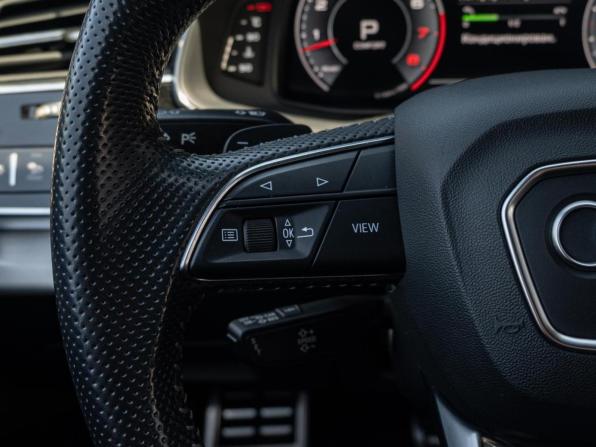 Audi Q8 I (4M) с пробегом 2019 года, цена 5 600 000 рублей, 80396 км, внедорожник, Автокод Объявления