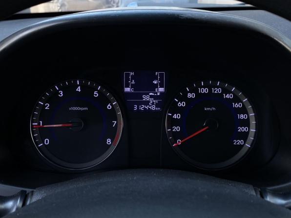 Hyundai Solaris I Рестайлинг с пробегом 2016 года, цена 519 000 рублей, 312446 км, хэтчбек, Автокод Объявления