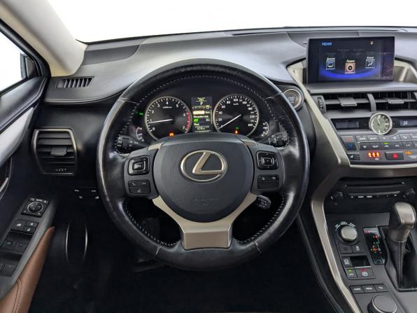 Lexus NX I с пробегом 2016 года, цена 2 650 000 рублей, 188260 км, внедорожник, Автокод Объявления