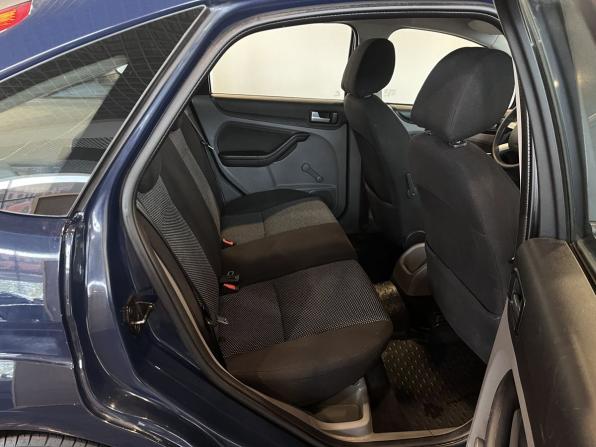 Ford Focus II Рестайлинг с пробегом 2011 года, цена 595 000 рублей, 134343 км, седан, Автокод Объявления