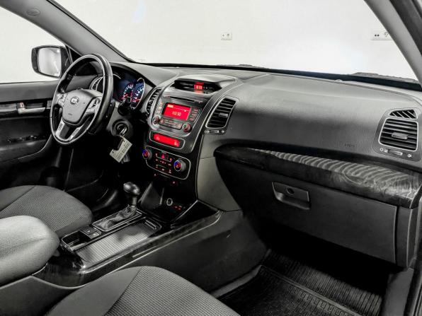 Kia Sorento II Рестайлинг с пробегом 2017 года, цена 1 820 000 рублей, 117459 км, внедорожник, Автокод Объявления