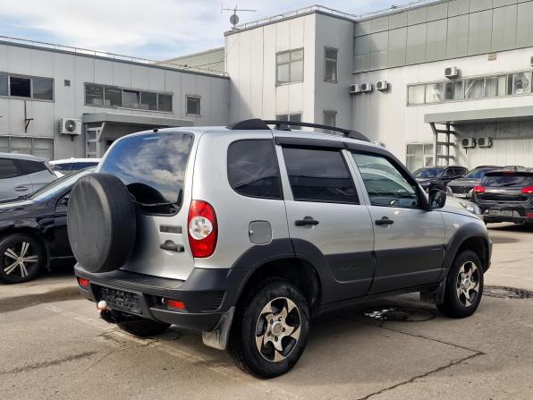 Chevrolet Niva I Рестайлинг с пробегом 2018 года, цена 844 000 рублей, 76628 км, внедорожник, Автокод Объявления