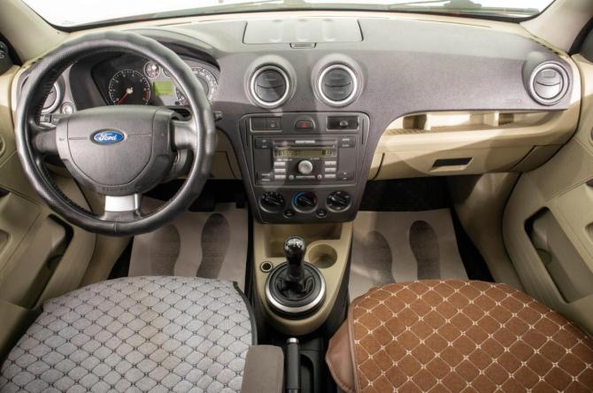 Ford Fusion I Рестайлинг с пробегом 2007 года, цена 389 000 рублей, 178000 км, хэтчбек, Автокод Объявления