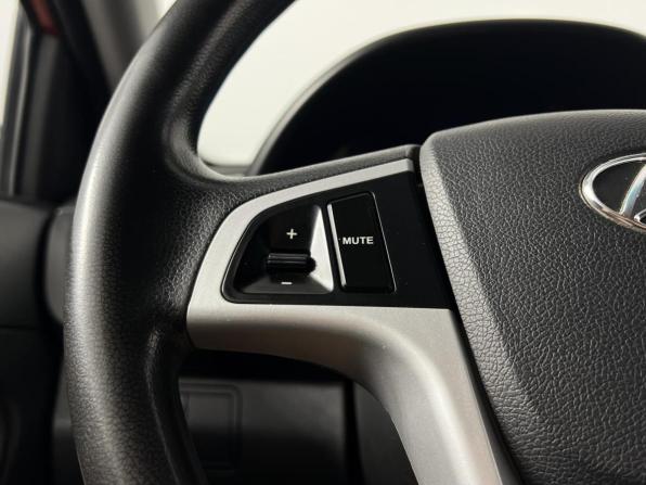 Hyundai Solaris I Рестайлинг с пробегом 2014 года, цена 963 200 рублей, 174650 км, седан, Автокод Объявления