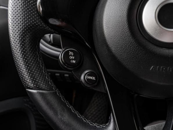 Smart Fortwo III с пробегом 2018 года, цена 1 050 000 рублей, 116485 км, хэтчбек, Автокод Объявления