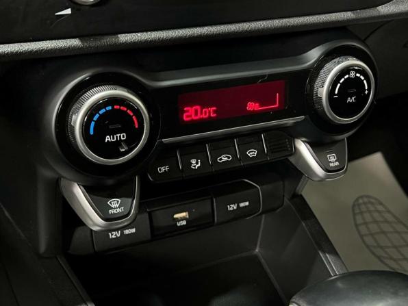 Kia Rio IV Рестайлинг с пробегом 2021 года, цена 1 450 000 рублей, 186045 км, хэтчбек, Автокод Объявления