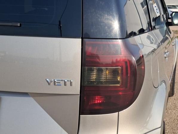 Skoda Yeti I Рестайлинг с пробегом 2018 года, цена 1 490 000 рублей, 118021 км, внедорожник, Автокод Объявления