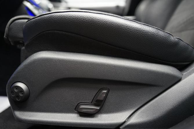 Mercedes-Benz E-Класс V (W213 S213 C238) с пробегом 2017 года, цена 3 499 000 рублей, 131000 км, седан, Автокод Объявления