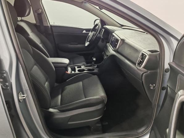 Kia Sportage IV Рестайлинг с пробегом 2021 года, цена 2 399 000 рублей, 69995 км, внедорожник, Автокод Объявления