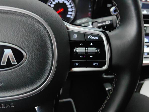 Kia Sorento IV с пробегом 2021 года, цена 3 675 000 рублей, 59698 км, внедорожник, Автокод Объявления