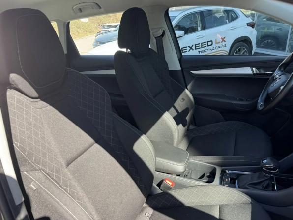 Skoda Karoq I с пробегом 2021 года, цена 2 055 000 рублей, 155750 км, внедорожник, Автокод Объявления