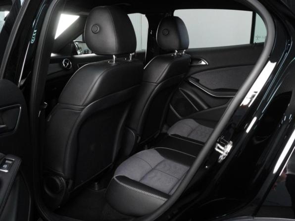 Mercedes-Benz GLA I (X156) Рестайлинг с пробегом 2018 года, цена 2 159 000 рублей, 166124 км, внедорожник, Автокод Объявления