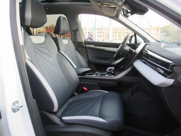 Geely Atlas II с пробегом 2024 года, цена 2 490 000 рублей, 42170 км, внедорожник, Автокод Объявления