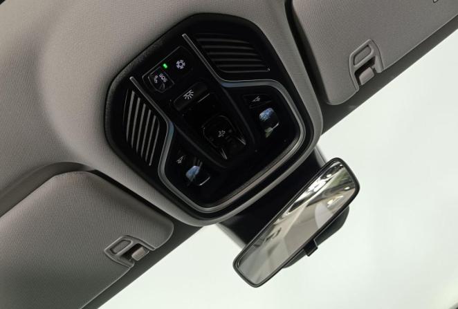 Geely Atlas II с пробегом 2023 года, цена 2 895 000 рублей, 11000 км, внедорожник, Автокод Объявления