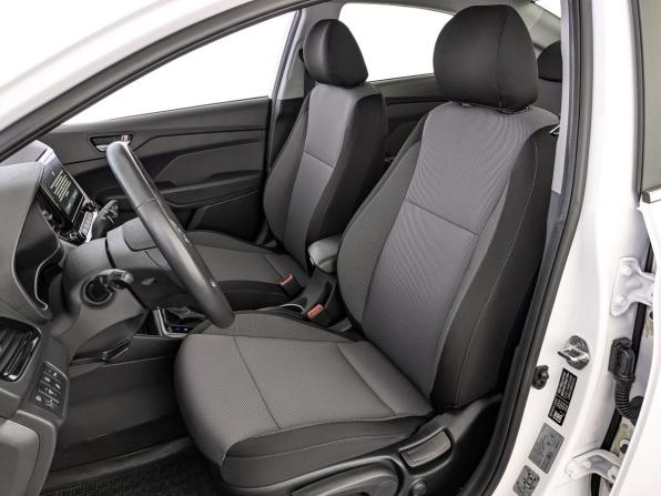 Hyundai Solaris II Рестайлинг с пробегом 2022 года, цена 1 890 000 рублей, 36733 км, седан, Автокод Объявления