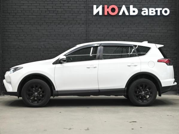 Toyota RAV4 IV (XA40) Рестайлинг с пробегом 2016 года, цена 1 950 000 рублей, 199822 км, внедорожник, Автокод Объявления