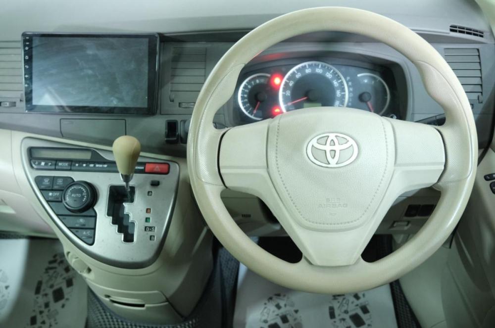 Toyota ISis I Рестайлинг Омск  - изображение 11