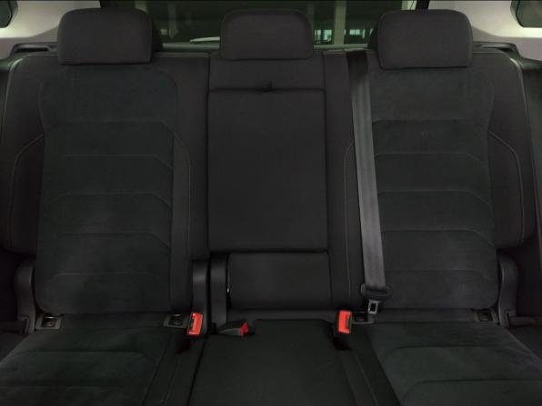 Volkswagen Tiguan II с пробегом 2017 года, цена 2 460 000 рублей, 130537 км, внедорожник, Автокод Объявления