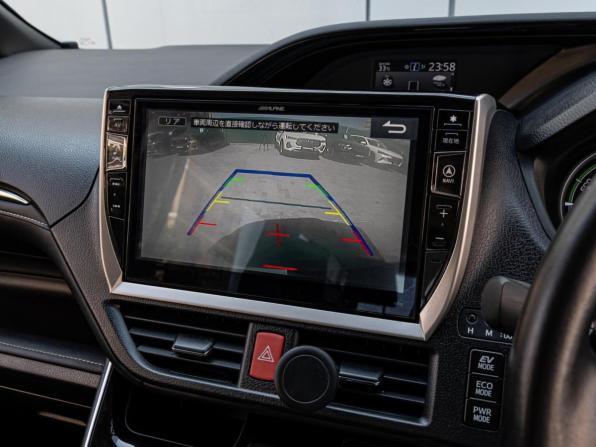 Toyota Esquire I с пробегом 2015 года, цена 2 240 000 рублей, 145707 км, минивэн, Автокод Объявления