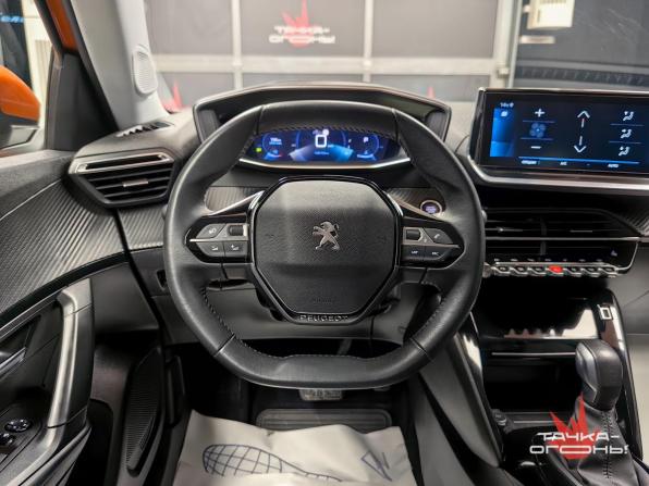 Peugeot 2008 II с пробегом 2021 года, цена 1 600 000 рублей, 108000 км, внедорожник, Автокод Объявления
