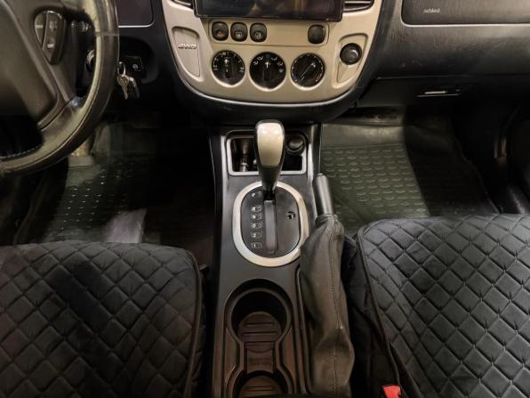 Ford Maverick III с пробегом 2005 года, цена 710 000 рублей, 246000 км, внедорожник, Автокод Объявления