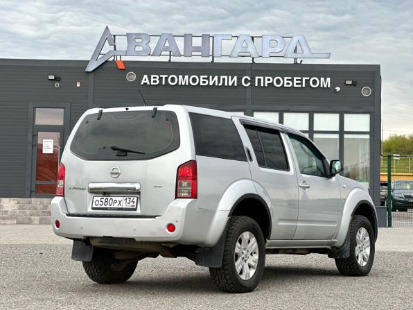 Nissan Pathfinder III с пробегом 2006 года, цена 910 000 рублей, 223213 км, внедорожник, Автокод Объявления