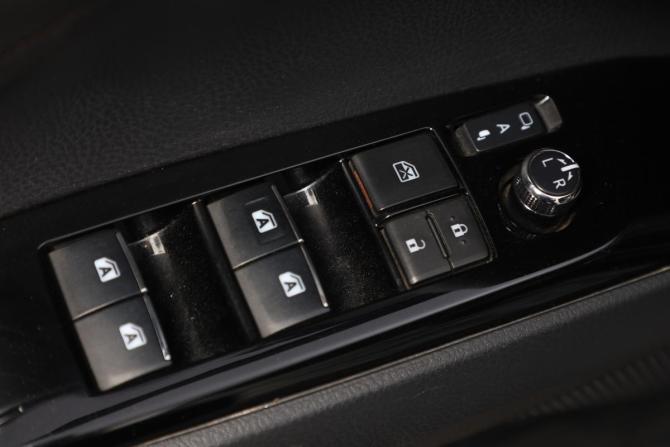 Toyota Camry VIII (XV70) с пробегом 2019 года, цена 2 699 000 рублей, 185231 км, седан, Автокод Объявления