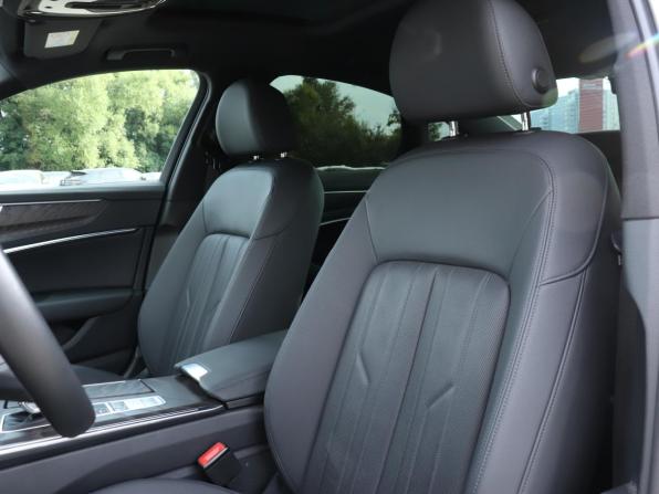 Audi A6 V (C8) с пробегом 2022 года, цена 4 940 000 рублей, 69541 км, седан, Автокод Объявления