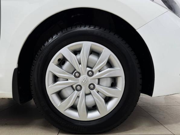 Hyundai Solaris II с пробегом 2019 года, цена 1 260 000 рублей, 118879 км, седан, Автокод Объявления