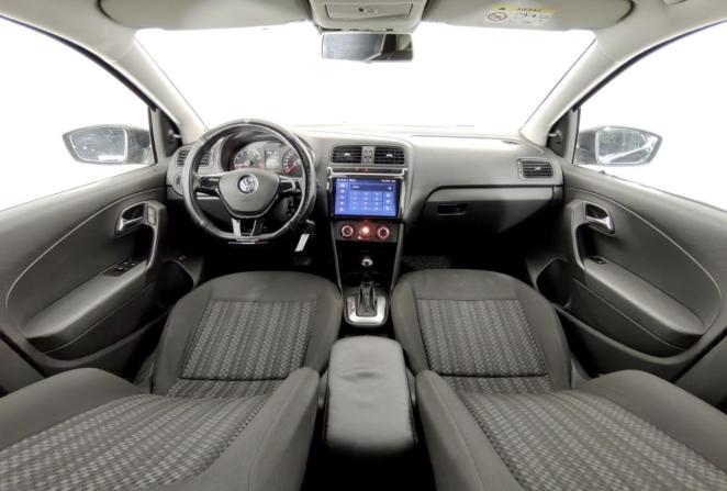 Volkswagen Polo V Рестайлинг с пробегом 2016 года, цена 1 090 000 рублей, 203825 км, седан, Автокод Объявления