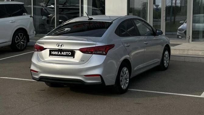 Hyundai Solaris II с пробегом 2018 года, цена 840 000 рублей, 214966 км, седан, Автокод Объявления