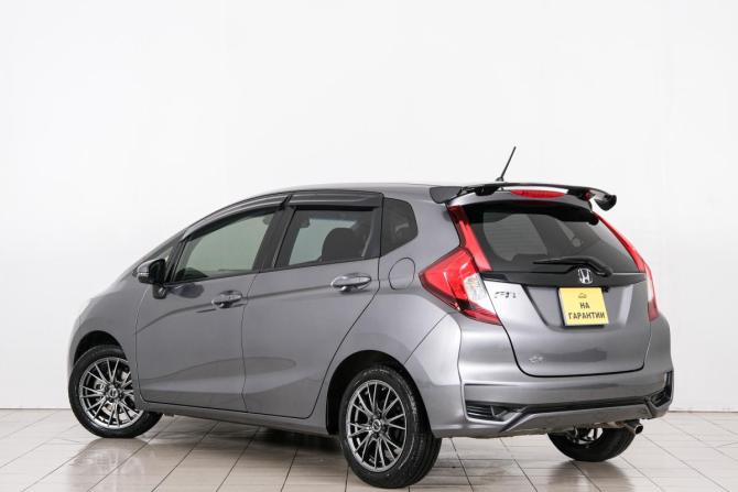 Honda Fit III Рестайлинг с пробегом 2019 года, цена 1 349 000 рублей, 127000 км, хэтчбек, Автокод Объявления