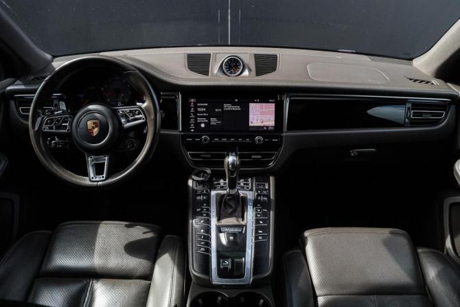 Porsche Macan I Рестайлинг с пробегом 2019 года, цена 3 724 380 рублей, 263539 км, внедорожник, Автокод Объявления