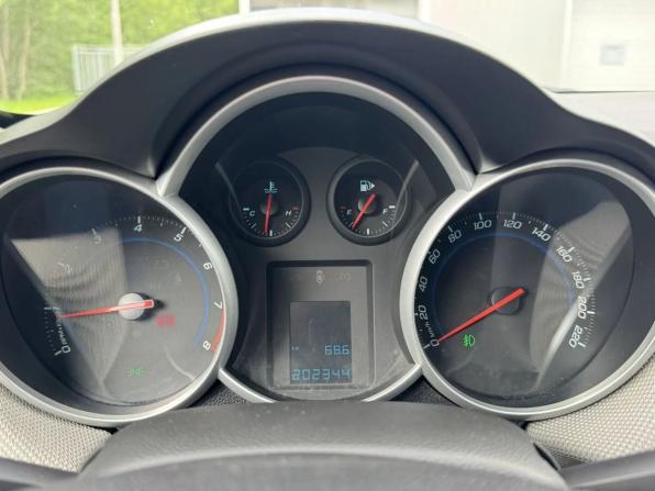 Chevrolet Cruze I Рестайлинг с пробегом 2014 года, цена 710 000 рублей, 202344 км, хэтчбек, Автокод Объявления