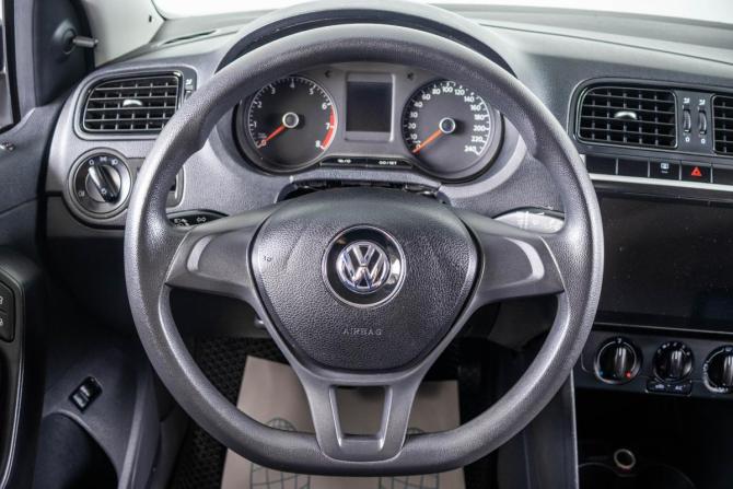 Volkswagen Polo V Рестайлинг с пробегом 2015 года, цена 599 000 рублей, 170465 км, седан, Автокод Объявления