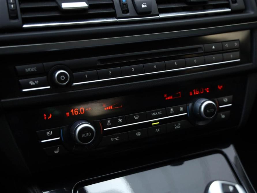BMW 5 серии VI (F10/F11/F07) Рестайлинг Санкт-Петербург  - изображение 18