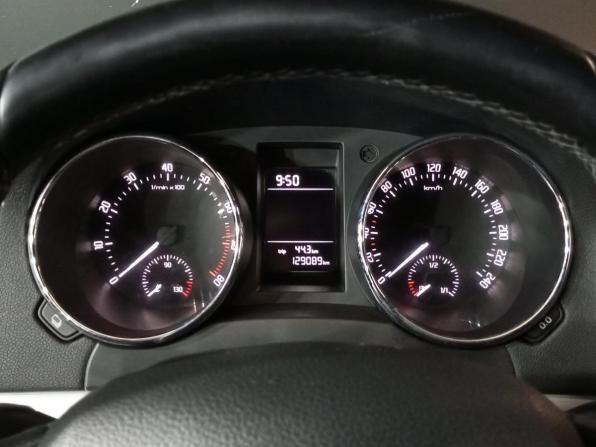Skoda Yeti I Рестайлинг с пробегом 2014 года, цена 1 200 000 рублей, 129088 км, внедорожник, Автокод Объявления
