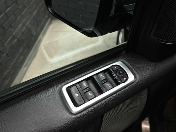 Land Rover Discovery IV с пробегом 2010 года, цена 1 670 000 рублей, 212245 км, внедорожник, Автокод Объявления